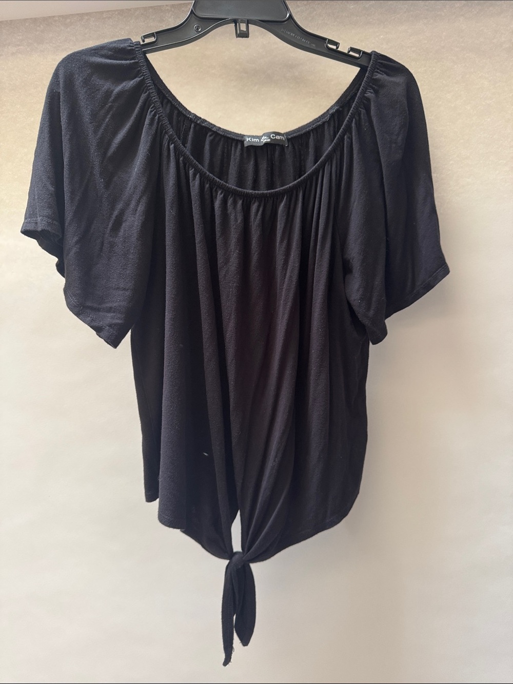 Kim & Cami Black Short-Sleeve Tie-Front Scoop Neck Top